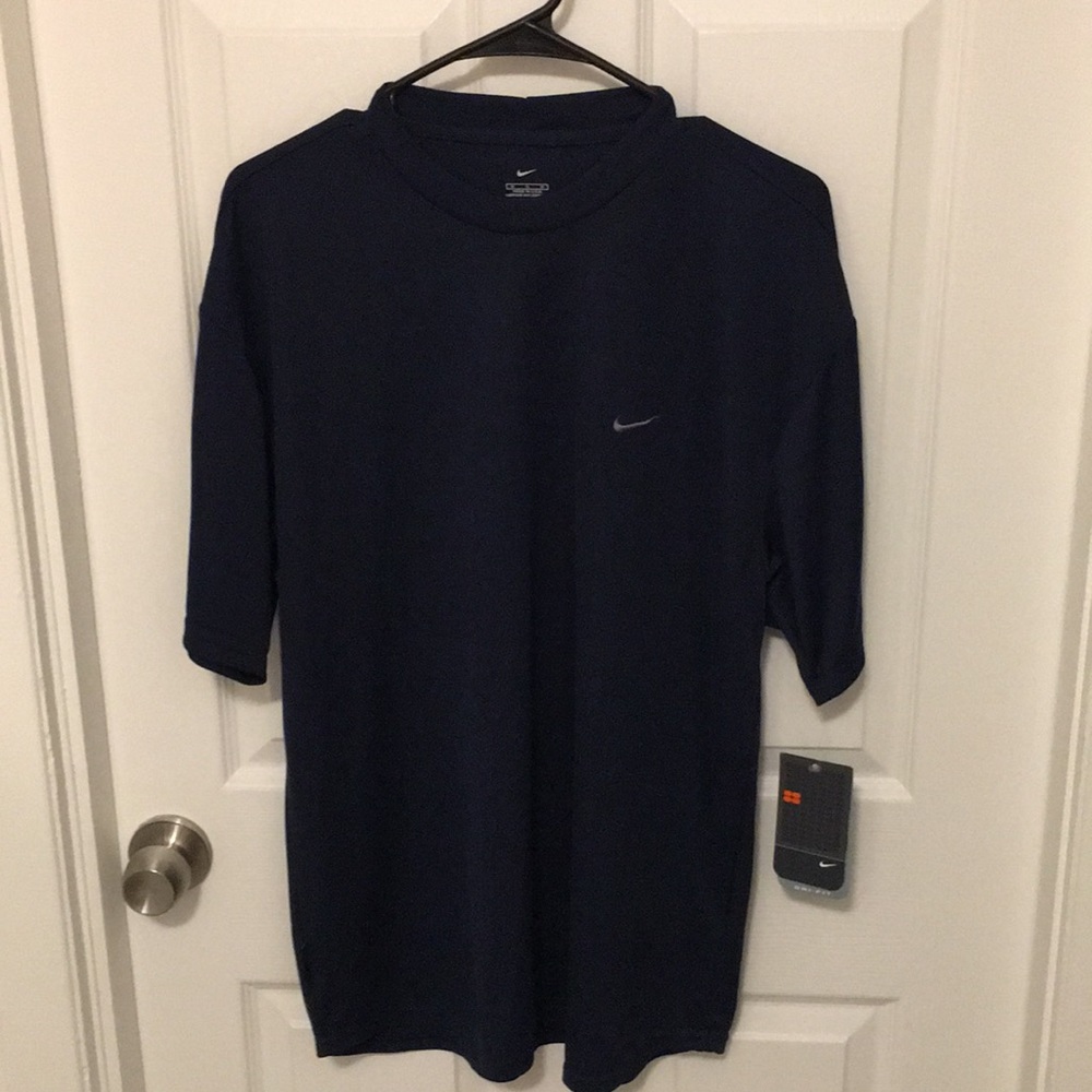 Nike Men’s Medium Dri Fit Tee